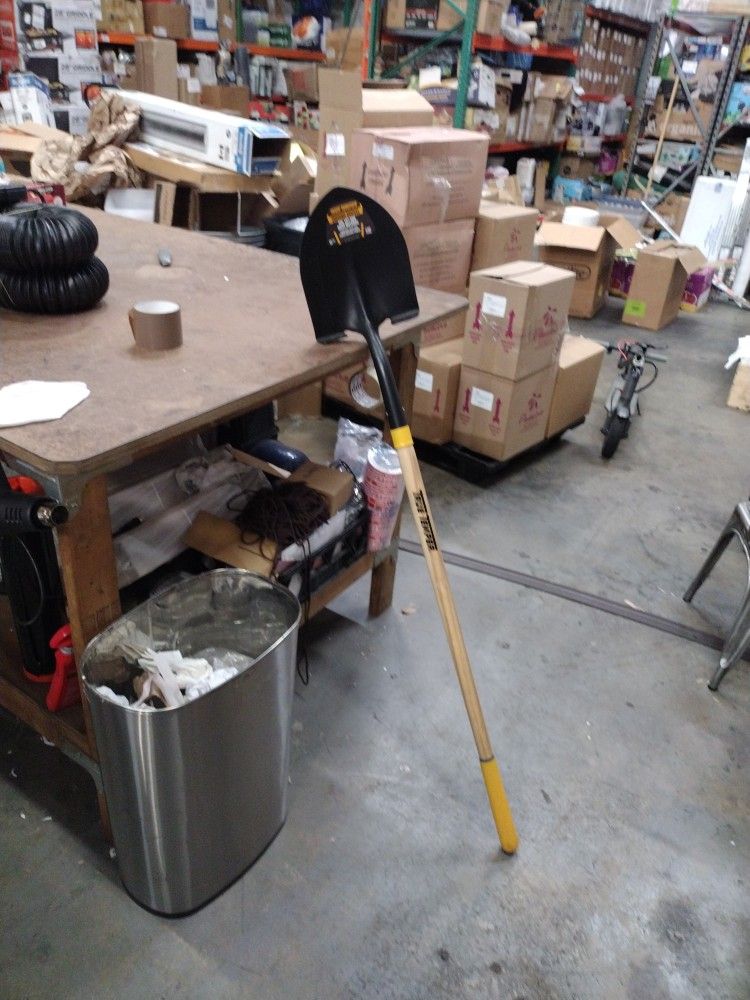 True Temper Digging Shovel