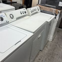 Whirlpool Gas Washer And Dryer Set 