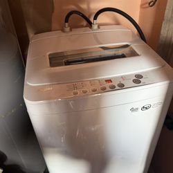 Haier Top-Loading Washer - 1.5 Cu. Ft. - HLP24E