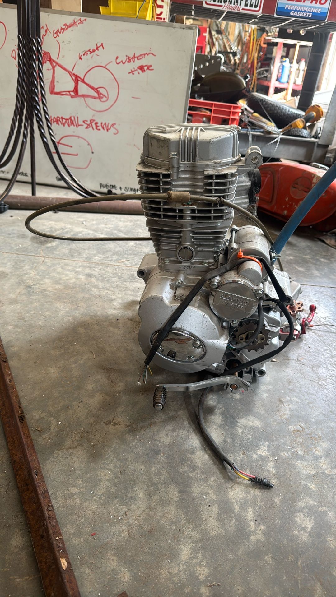 CB Style Engine 250