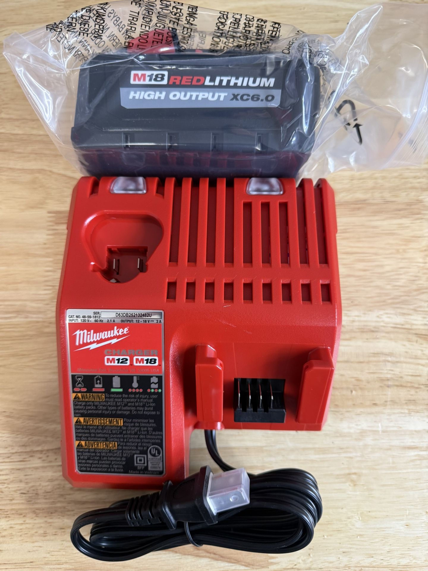 Milwaukee M18 High output 6.0 battery and charger