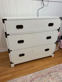 3-Drawer Dresser