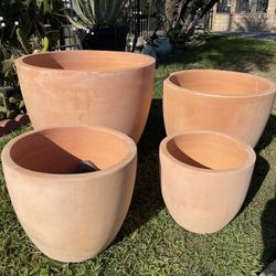 Terracotta Egg Shaped Pots-Terracotta Planters($175 set of 4 pieces)