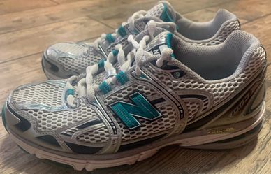 New balance size 8.5 women