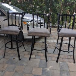 bar Chairs Solid Metal Like New 70New Apsthery 