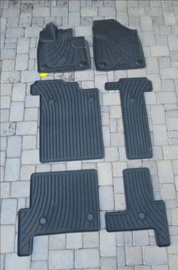 Toyota Sienna OEM Floor Mats