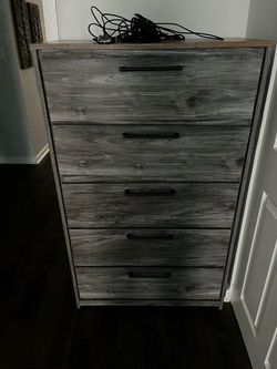 Dresser