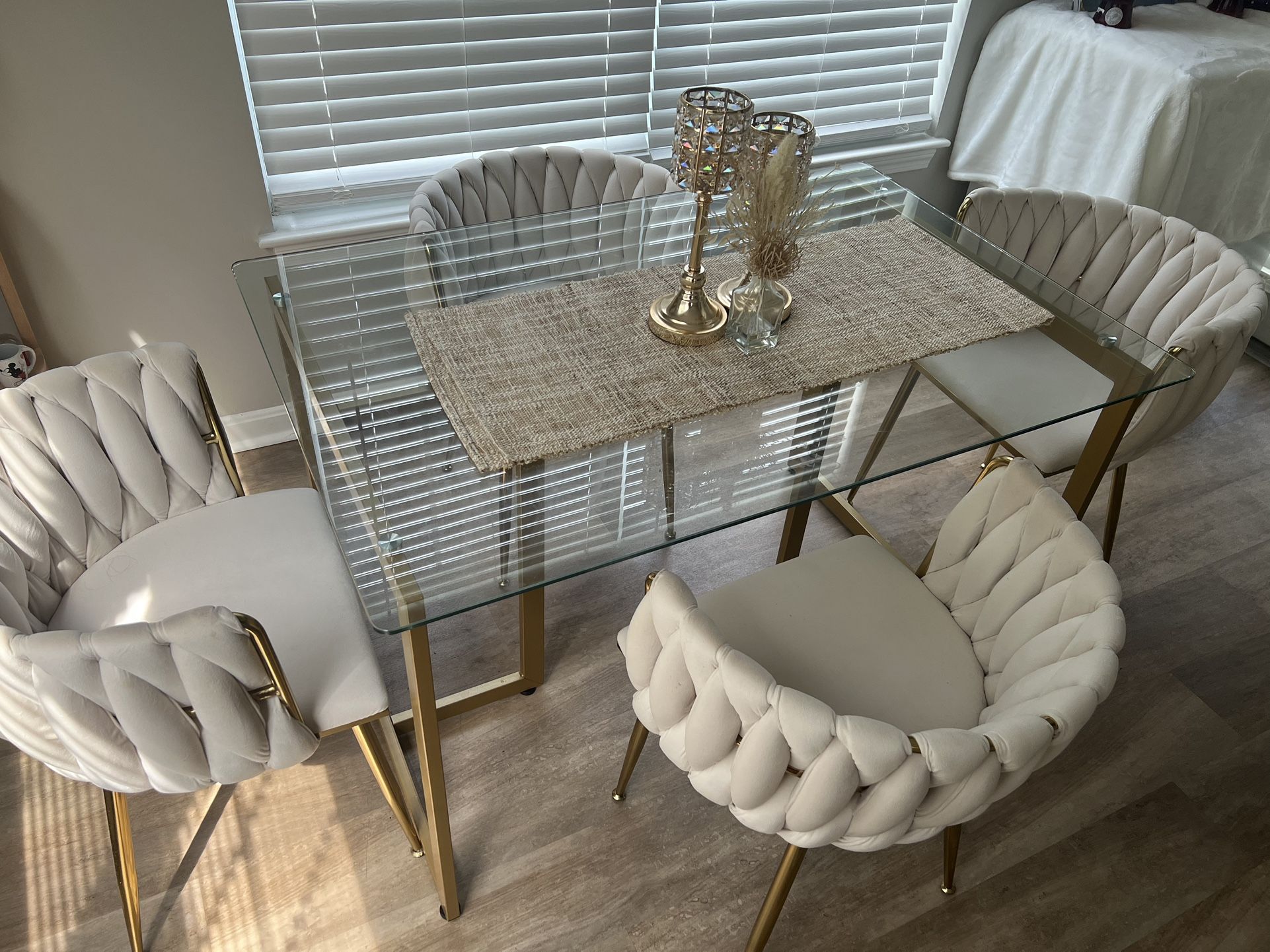Modern dining table set