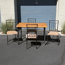 Dining Table W/4 Chairs