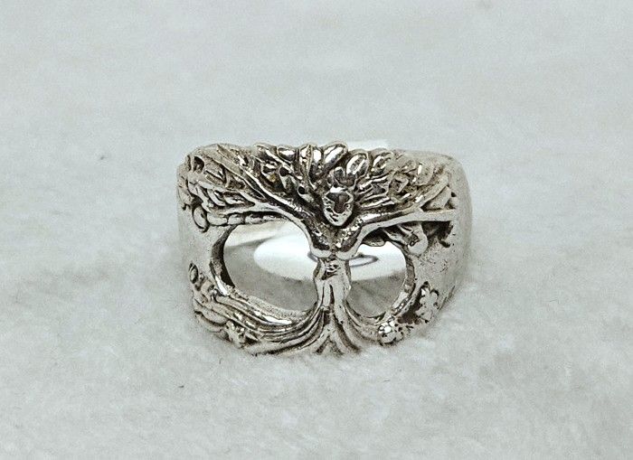 Sterling Silver Tree Ring Size 6