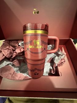 Stanley Valentine's Day Quencher H2.0