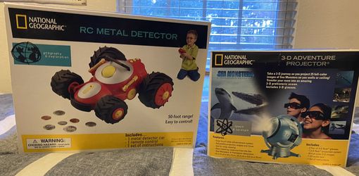 2 New National Geographic Toys