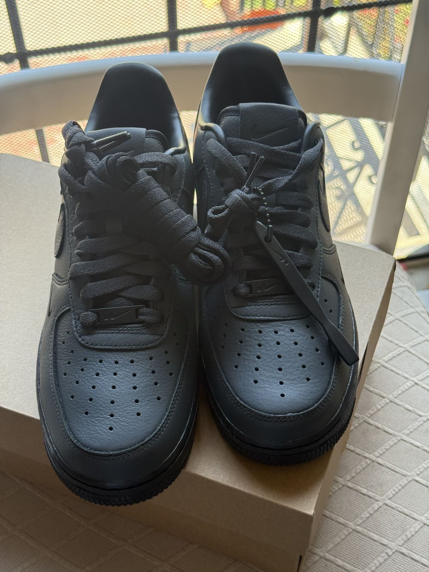 Nike Air Force 1 Low Swoosh Dirty Triple Black