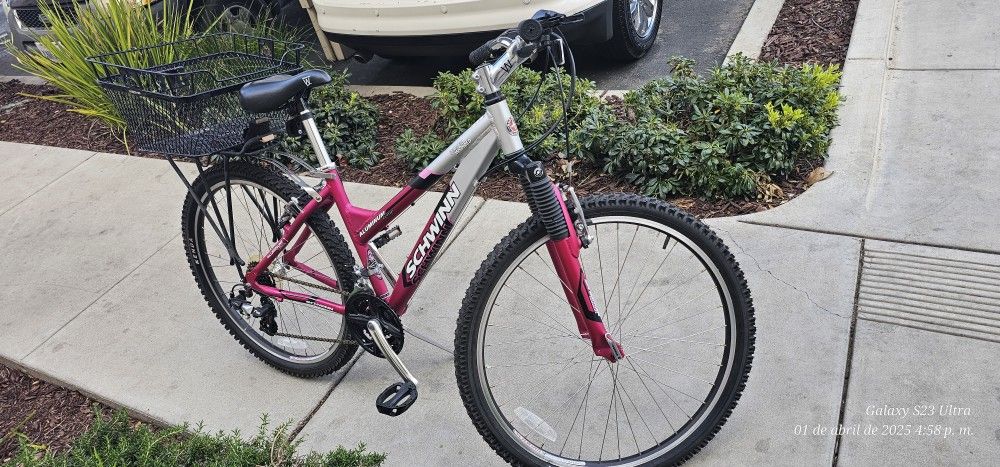 women bike