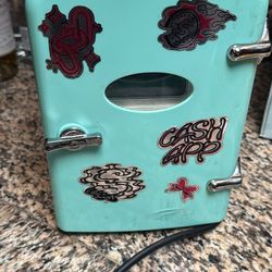 Mini make up fridge $10
