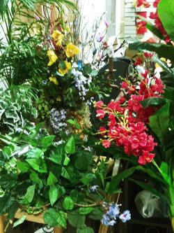 $10.00 (Each Bundle) Art & Craft Silk Flowers 💐