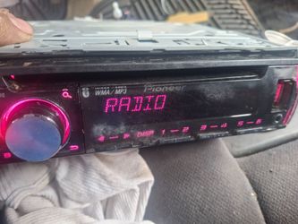STEREO PIONEER CD AUX USB BLUETOOTH CAMBIA DE DIFERENTES COLORES GOOD CONDICIÓN ABLO ESPAÑOL