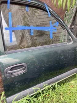 Passenger Chevy Door 2004/2005