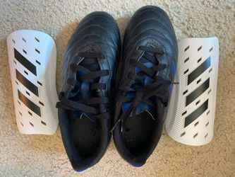 Soccer cleats