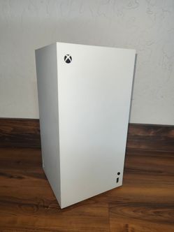 Xbox Series X 1TB w/ controller & cords