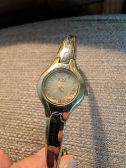 Nine & Company Women's Bangle Watch