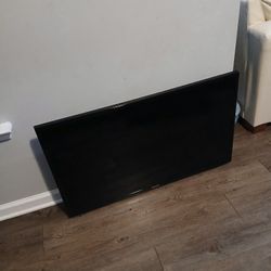 Black Samsung TV 
