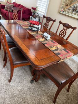 Mahogany Dining Table & Chairs