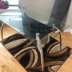 Glass Dining Table With Chairs. Great Condition