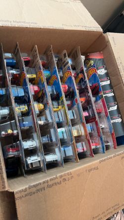 54 Hot Wheels