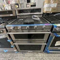 Kitchen Aid 30” Gas Stove In Stainless Steel New Open Box With Duo Oven 