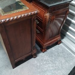 2 Bedroom Sets Clearing Storage 