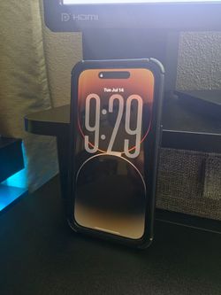 Like New iPhone 14 Pro 1TB  w/ Case