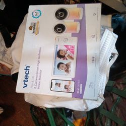 VTech Pan Til 2 Smart Camera Video Monitor 