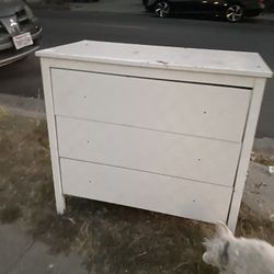 Free White 3 Drawer Cabinet 