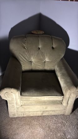 Green Velvet Tufted Armchair