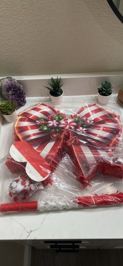 Christmas Candy Cane Bow Piñata Set