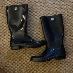 Ugg Women Shaye Rain Boot Size 8 (rubber)