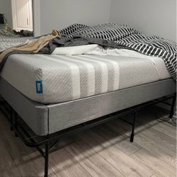 Queen Size Leesa Mattress , Box Spring And Frame 