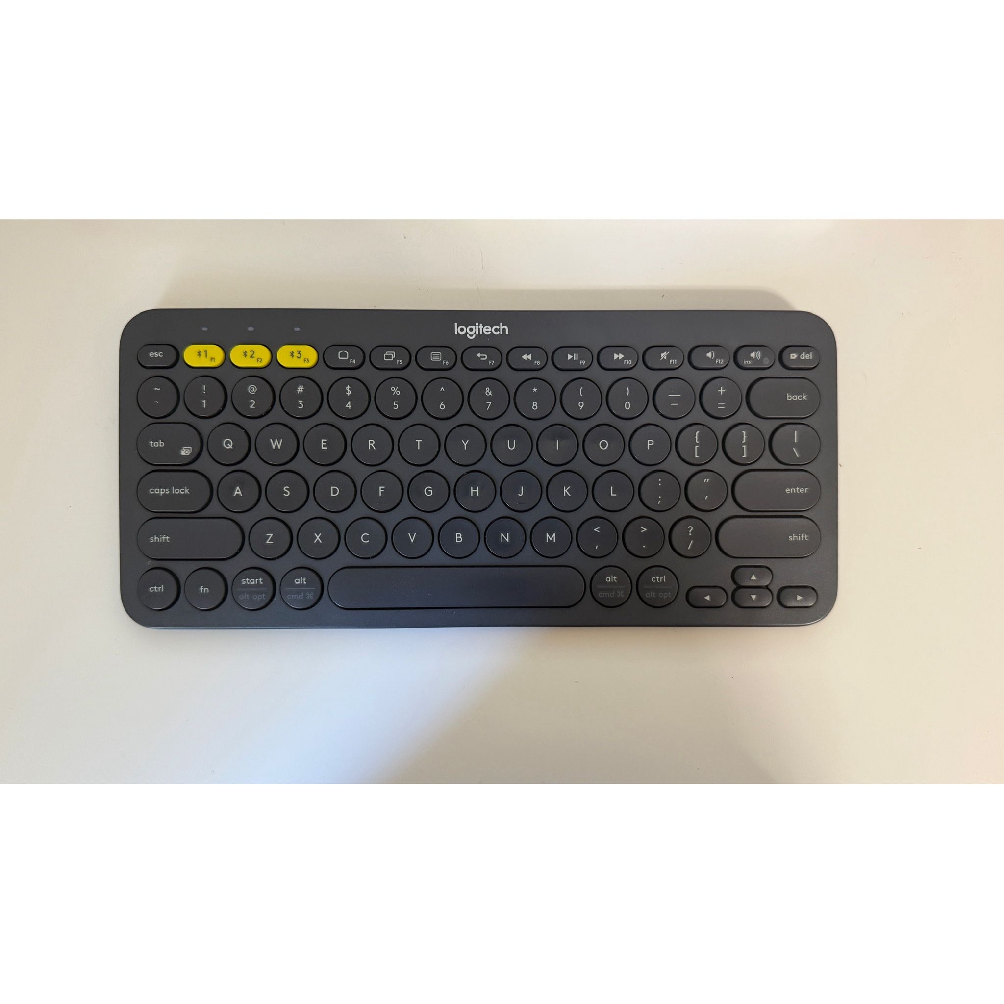 Logitech K380 Bluetooth Keyboard – Windows, Mac, Chrome OS, Android, iPad, iPhone, Apple TV Compatible – with Flow Cross, Dark Grey