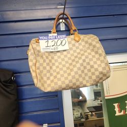 Louis Vuitton White Bag 2272 Cash America 