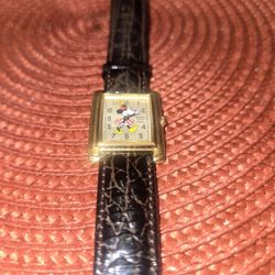 Vintage Disney  Micky Mouse  Watch 