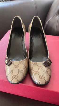 Gucci GG Canvas Bow Pumps
