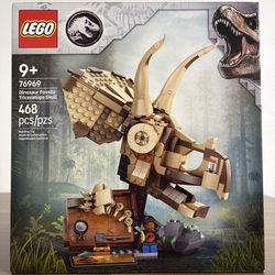 Lego Dinosaur Fossils: Triceratops Skull | Brand New