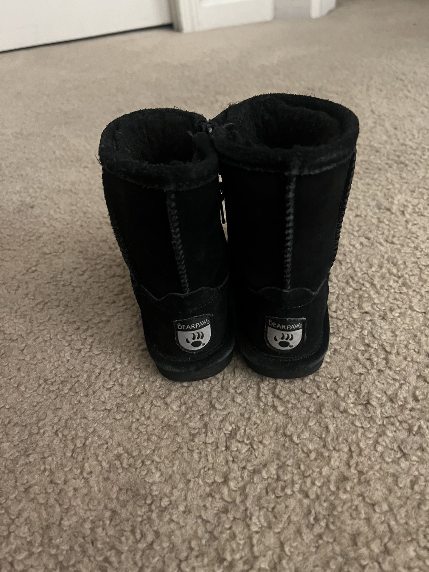 Kids Bear Paws Size 8