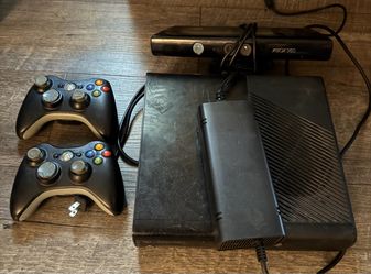 Xbox 360E Bundle Package