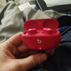 Beats Studio Buds