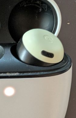 Google Pixel Pro Right Ear Bud Only