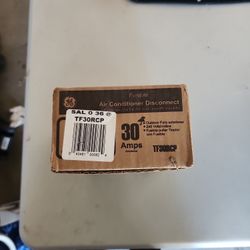 AC DISCONNECT FUSIBLE 30amps