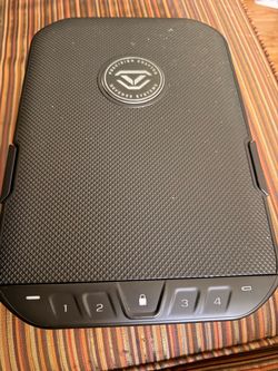 Vaultek gun safe life pod 20 covert black everything works fine