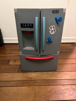 Little tikes refrigerator